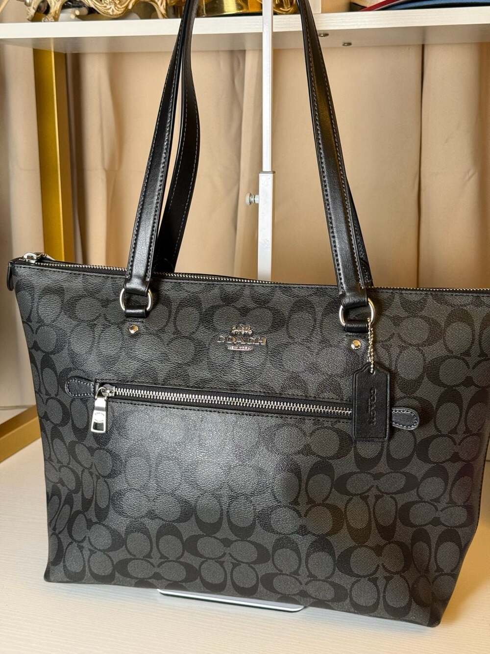 Coach Gallery Tote In Signature Canvas